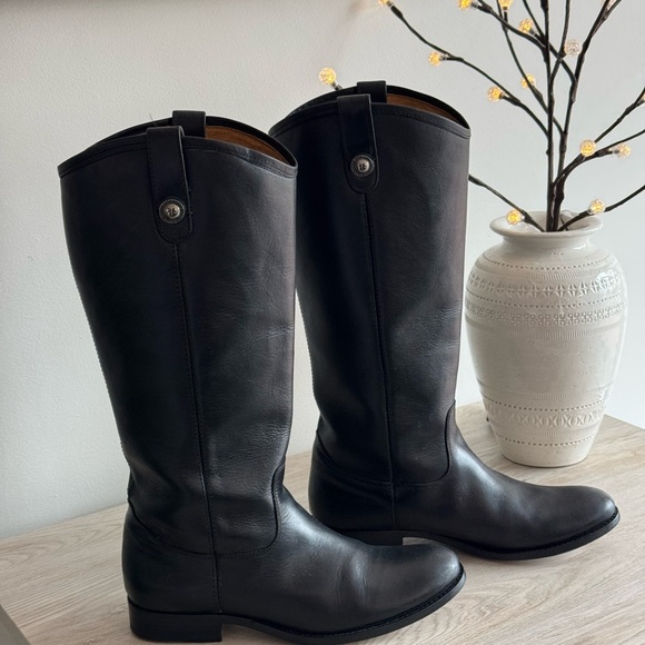 Frye Melissa Buckle Boot Extended Calf - Picture 4 of 10